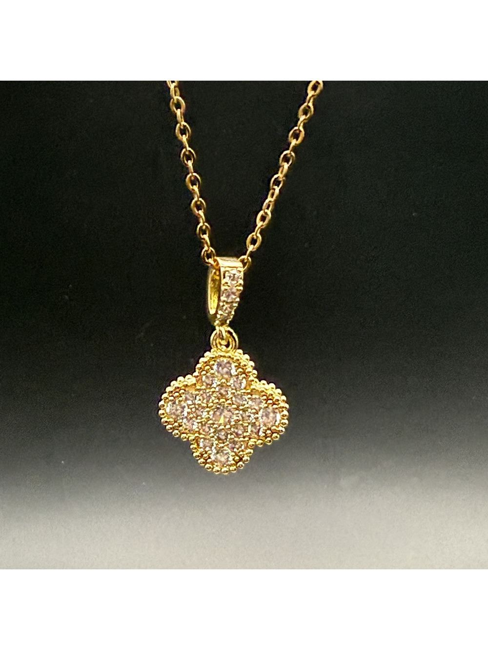 candy+clover clear crystal pave gold clover pendant with free chain